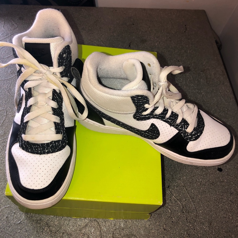 Nike shoes